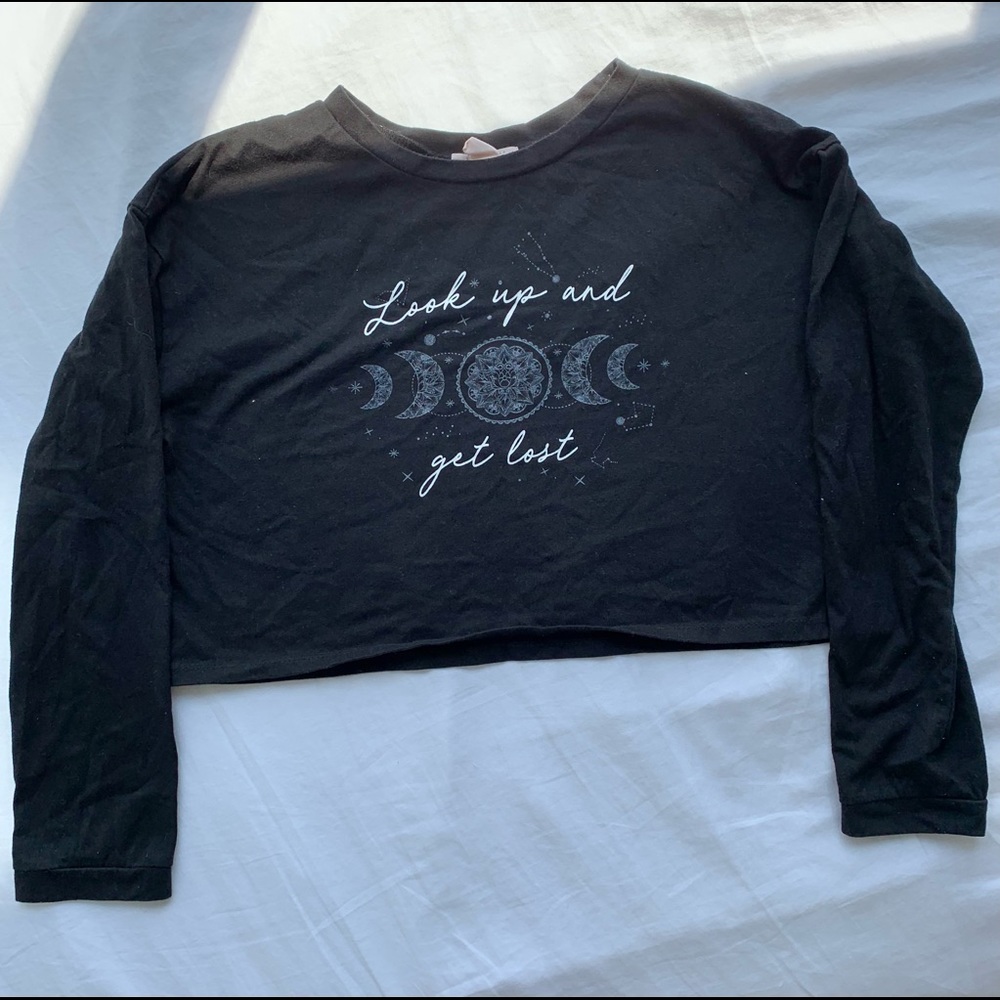Graphic Long Sleeve Crop Top
